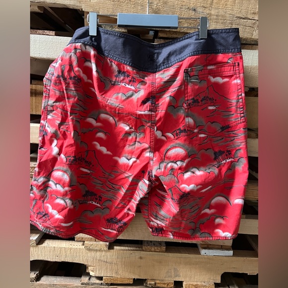 Quicksilver board shirts , sz 36. Hawaiian motif. Persimmon color - Picture 2 of 10